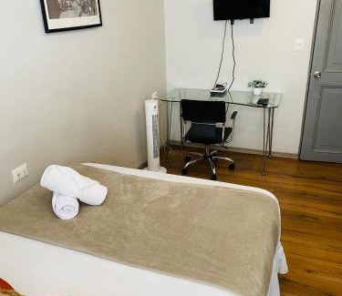 Bellas Artes Cama Y Desayuno | BbCasita Blue
