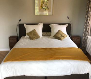 Varsenare Cama Y Desayuno | bbCedrus