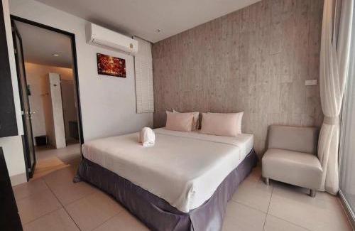 Hua Hin Villa | BBG Beachfront poolvilla 9BR close to Huahin city