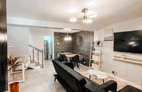 Talisay Apartamento | BBQ Grill Karaoke Free Parking Near Anjo World