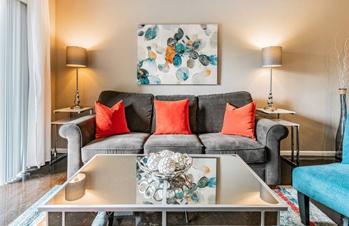 Historic Ybor Apartamento | BC-324: Channelside Luxury Apartment