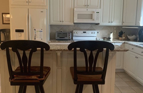 Glastonbury Casa | Be at home! Ideal for couples or a small family, close to many activities.