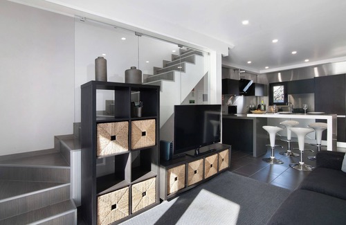 Alvor Casa | Be Glow Home con terraza, balcones y Wi-Fi