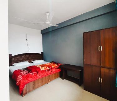 Bhagsu Nag Casa | Be Happy HomeStay