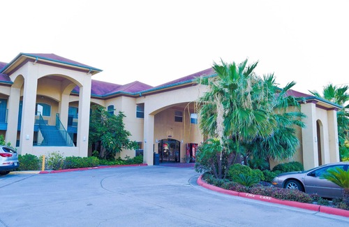 Edinburg Hotel | Sea nuestro invitado cuando esté en el Valle del Río Grande
