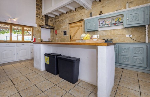 Armillac Casa | Muy tranquilo situado hermosa casa de vacaciones con piscina privada y hermosa vista