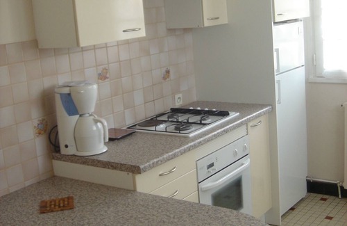 Fouesnant Apartamento | Beach 300m away-calm water-WIFI-private parking-shared garden-.