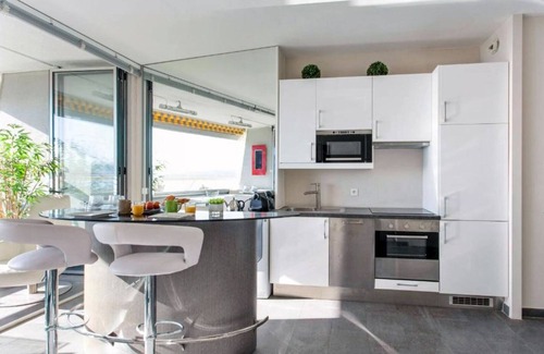 Villeneuve Loubet Beach Apartamento | Beach access! Magnificent view! Studio 3 persons
