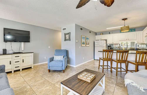 West Panama City Beach Condominio | Beach Access, Pools & Tennis: Family PCB Condo!