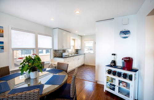 Belmont Shore Casa | Beach across the street, Alamitos Bay steps away! No hidden Fees!