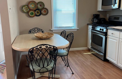 Wildwood Cabaña | Beach and Boardwalk 1.5 blocks. Lots of room w/ plaza and private porch.