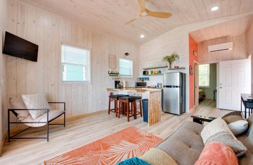 Carrabelle Casa | Beach and Dock Access Lanark Village Escape!