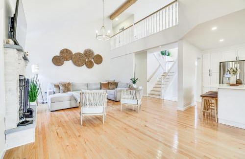 Tobyhanna Casa | Beach and Lake Access Family Poconos Home with Deck