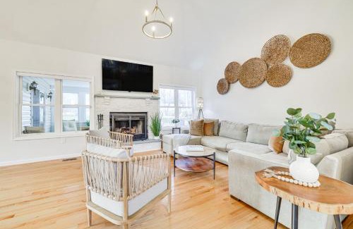 Tobyhanna Casa | Beach and Lake Access Family Poconos Home with Deck