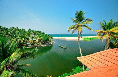 Thiruvananthapuram Complejo | Beach and Lake Ayurvedic Resort, Kovalam