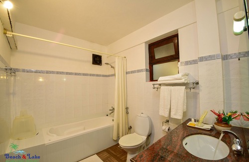 Thiruvananthapuram Complejo | Beach and Lake Ayurvedic Resort