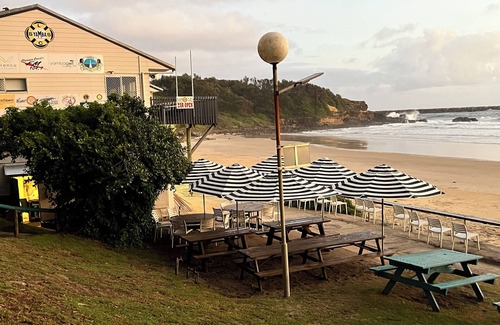 Yamba Apartamento | Beach and town apartment with great views