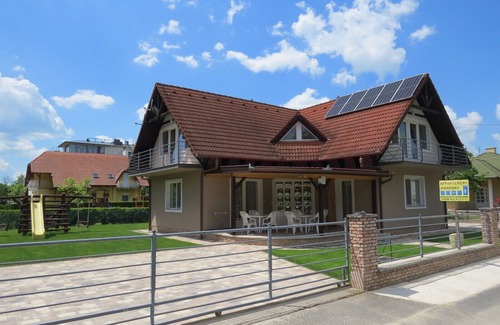 Balatonlelle Apartamento | Beach Ap.5 - Tres Habitaciones Piso, Capacidad 7