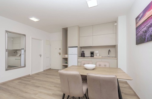 Makarska Old Town Apartamento | Beach apartment Mara 3 50m to the sea,modern apartment in the center of the town