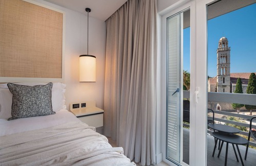 Hvar Old Town Hotel | Beach Bay Hvar Hotel