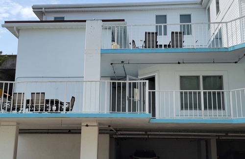 Dewey Beach Condominio | BEACH BLOCK large & gorgeous 1 bdrm with reserved parking