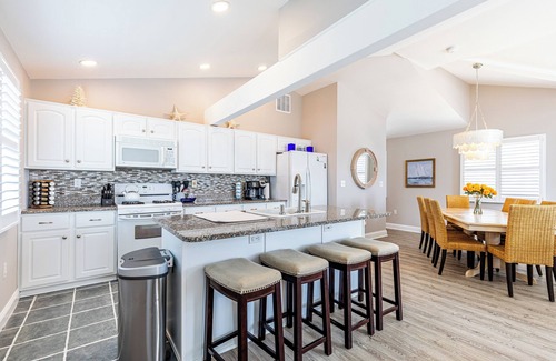 South Beach Haven Casa | Beach Block with Views of Atlantic from Inside + Out