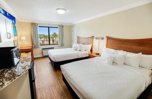 Litchfield by the Sea Apartamento | Beach Bound 3rd Floor Resort View Lodge Room