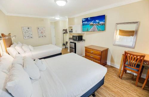 Litchfield by the Sea Apartamento | Beach Bound 3rd Floor Resort View Lodge Room