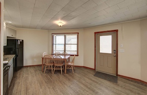 Hatteras Island Cabaña | Beach Break Cottage- Excellent Ocean Views- Steps to Beach- Community Pool
