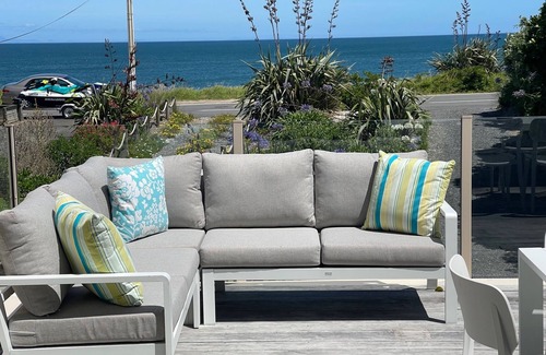 Paraparaumu Casa | Beach Breakaway!