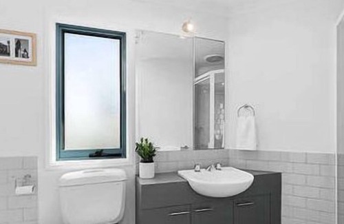 Queenscliff Apartamento | BEACH BREEZE - Close to the Beach, Cafe & Restaurant.