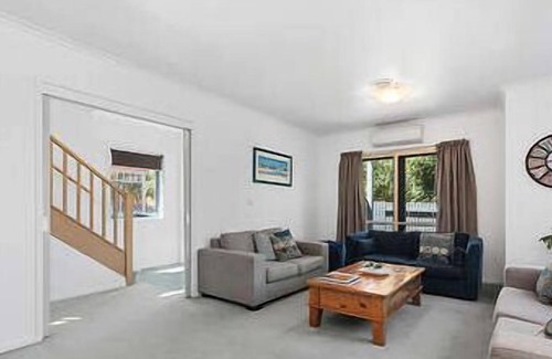 Queenscliff Apartamento | BEACH BREEZE - Close to the Beach, Cafe & Restaurant.