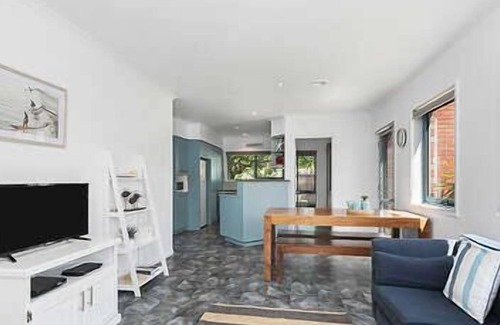 Queenscliff Apartamento | BEACH BREEZE - Close to the Beach, Cafe & Restaurant.