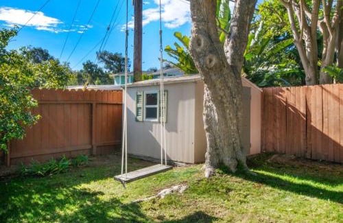 Los Angeles County Casa | Beach Breeze Bungalow 1 Miles To Beach Cozy