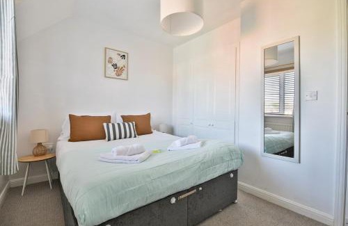 Barry Casa | Beach Breeze – Family 2-Bed Home in Barry