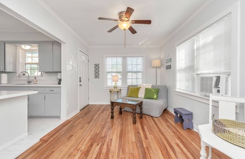 Galveston Casa | Beach Bungalow 6 Blocks to Beach