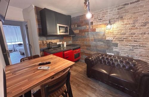 La Linea de la Concepcion Apartamento | Beach, City & Gibraltar: Small Studio