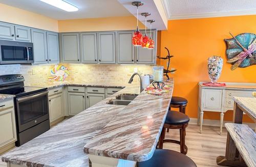 Windy Hill Condominio | Beach Club I 3E! Fantastic OceanFront 3 Bedroom Condo! Book now today for best rates!
