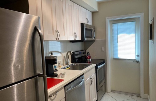 Lake Ridge Apartamento | Beach, Coffee, Wifi, Shopping & Restaurants