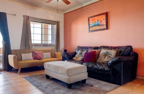 San Felipe Casa | BEACH CONDO 3-Sleeps 8- Pool- WiFi- AC- Security