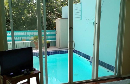 Estate Smith Bay Condominio | Beach Condo With Private Pool