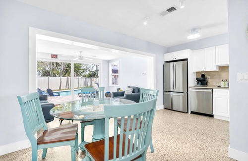 Indian Rocks Beach Casa | Beach Gem Bliss: Pool, Spa, Golf Cart & Pet Vibes!