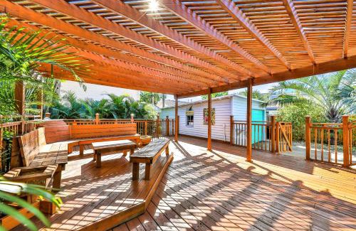 St. Pete Beach Casa | Beach Cottage Bliss