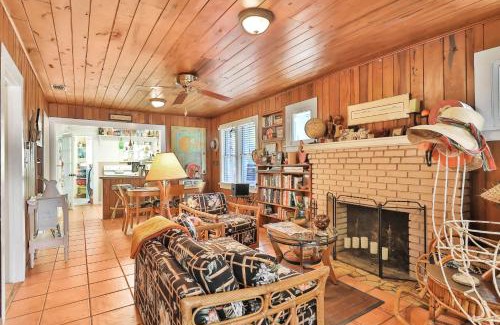 St. Pete Beach Casa | Beach Cottage Bliss