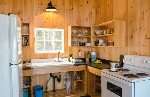 Hubbards Cabina | Beach Cottage - Oak Hollow - Hubbards Beach