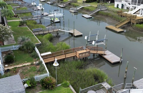 Ocean Isle Beach Cabaña | Beach Cottage OIB: a short walk to the beach