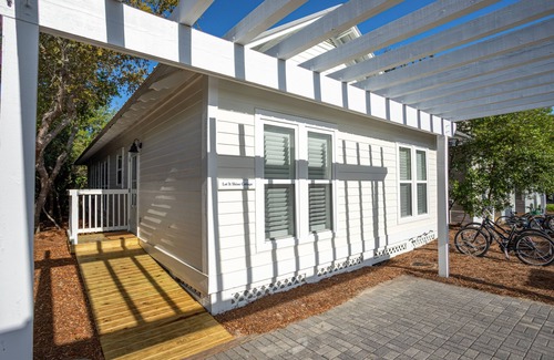 Seacrest Cabaña | Beach Cottage on 30A, near Alys Beach, FL