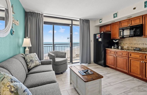 Windy Hill Condominio | Charming - Oceanfront Balcony - Queen Beds - Pools