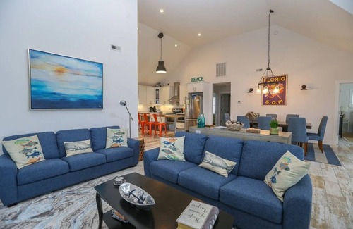 Southern Shores Cabaña | Beach Daze: A Quiet Oasis Steps to Beach! Pool and Hot Tub.