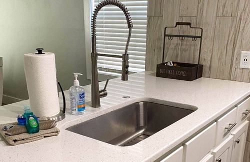 Summer Breeze Casa | BEACH FEVER in Horizon South - 2 BR, 2.5 bath, sleeps 8 - 5 min walk to beach!
